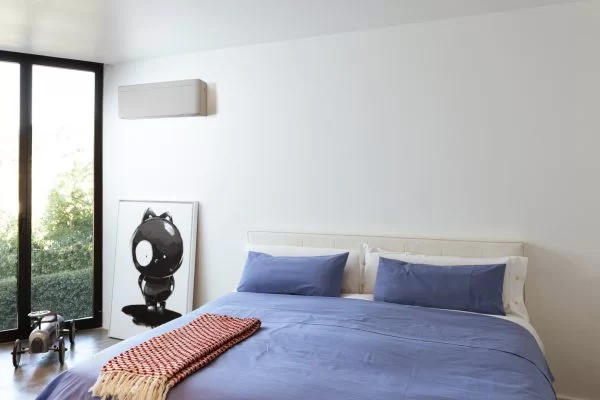 Climatizzatore Daikin Monosplit Stylish 9000 BTU / 2.5 kW R32 Inverter Wi-Fi, A+++, FTXA25CS + RXA25A, condizionatore a pompa di calore - immagine 3